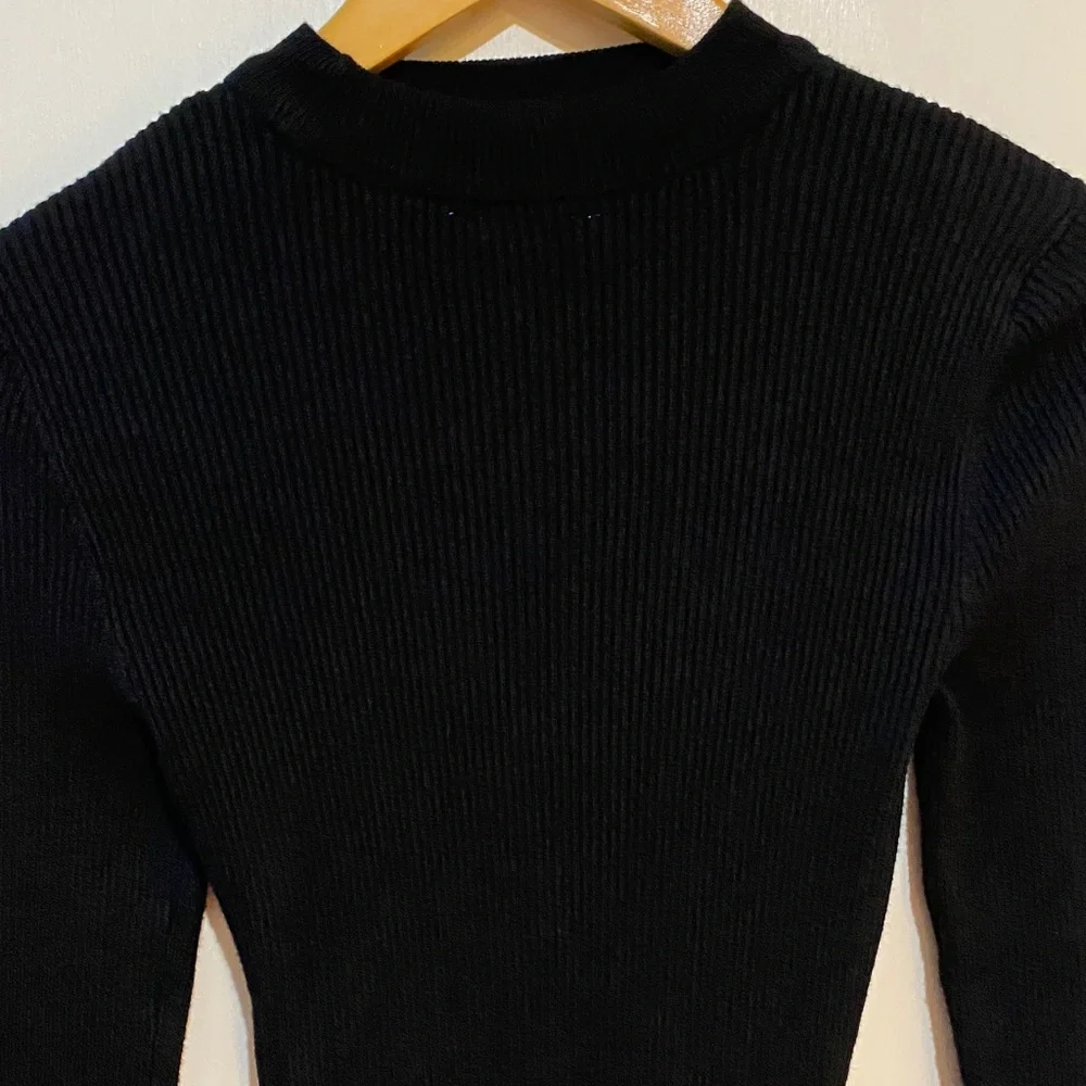 NOBO Classic Black Long Sleeve Tee - Picture 4 of 7